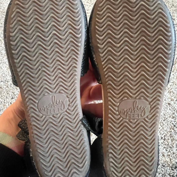 Monkey Feet Maryjane - Picture 4 of 7